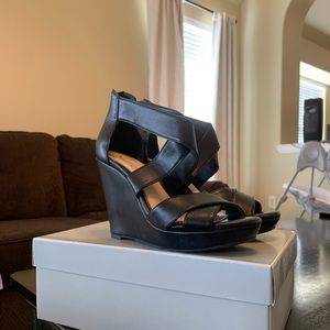 Black, wedges, Jessica Simpson, size 6